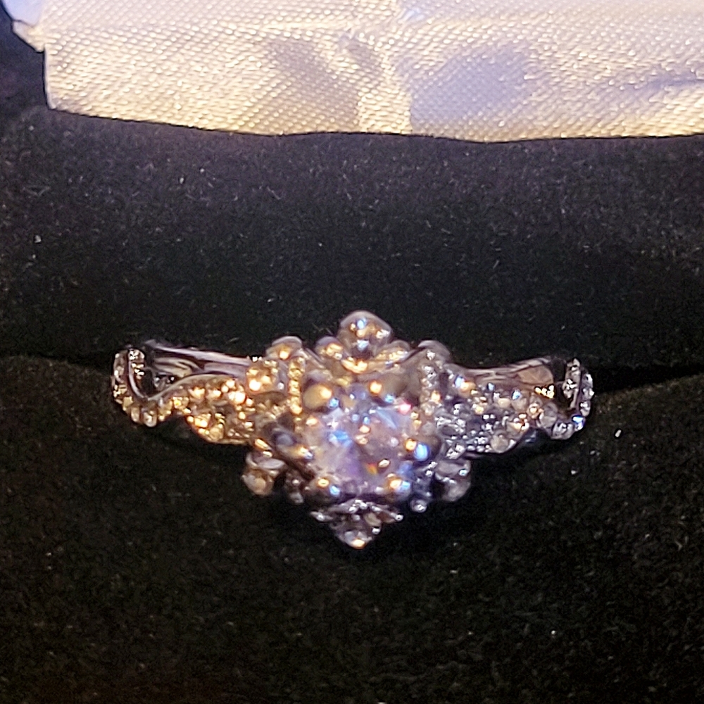 Beautiful Silver & CZ Ring
